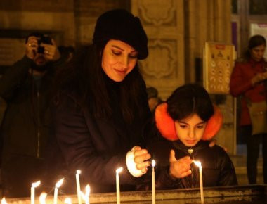 Τρόμος στην Άγκυρα από την κοσμοσυρροή (κρυπτοχριστιανών) μουσουλμάνων στις εκκλησίες λόγω Χριστουγέννων
